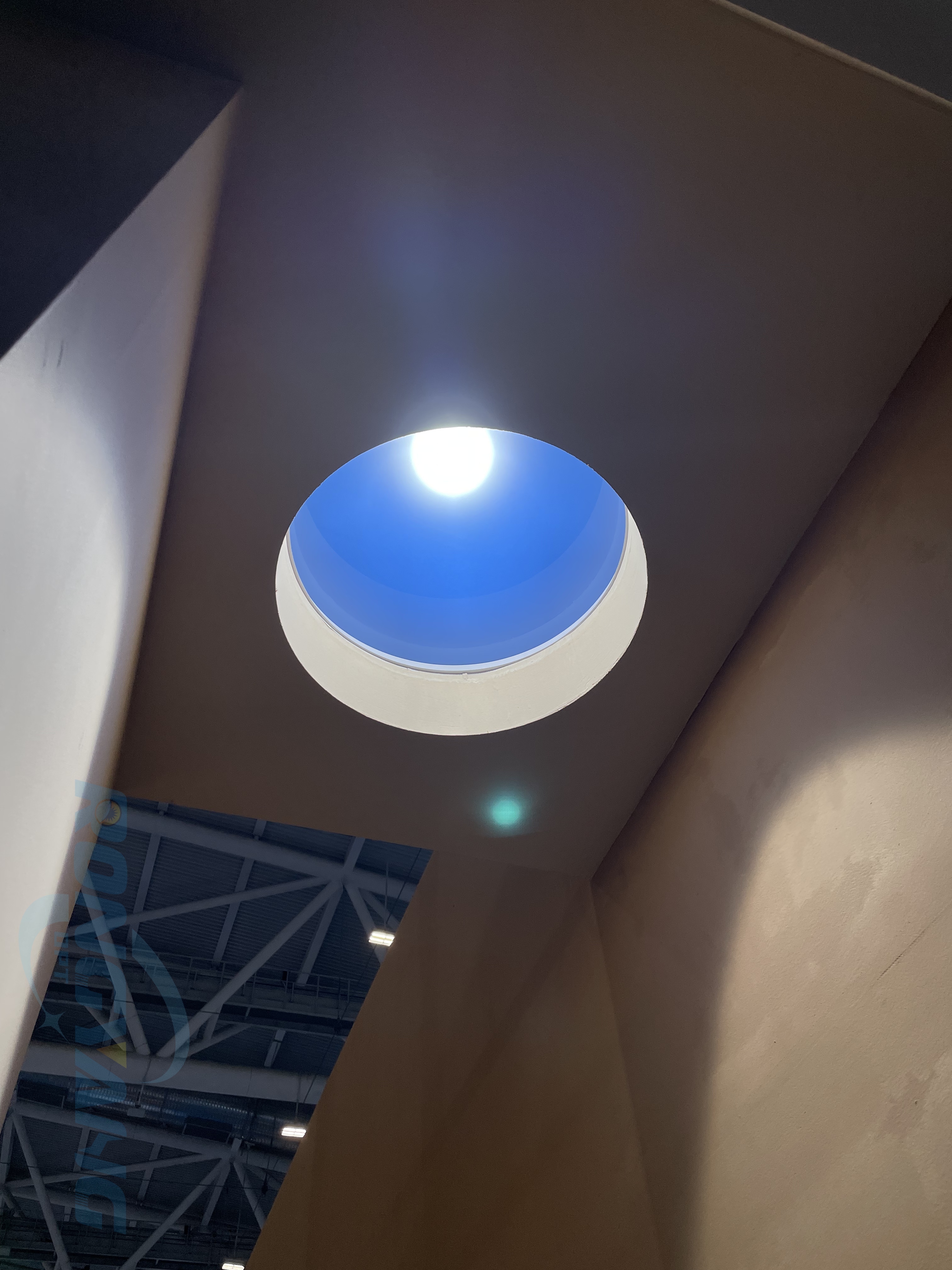 Derniers blogs de l'entreprise sur Key Factors to Consider Before Choosing an Artificial Skylight