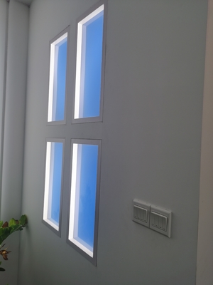 Panneau de rétroviseur à LED de 150W 6000LM Sortie lumineuse 2100-7000K Température de couleur Couvre une superficie de 8-12 m2