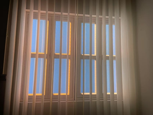 Lumière de fenêtre artificielle de couleur 2100-7500K avec éclairage LED à diffusion de Rayleigh, installation murale